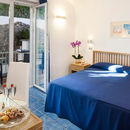 Hotel Grifo Charme &