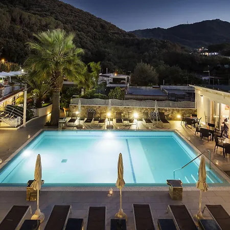 Hotel Grifo Charme &