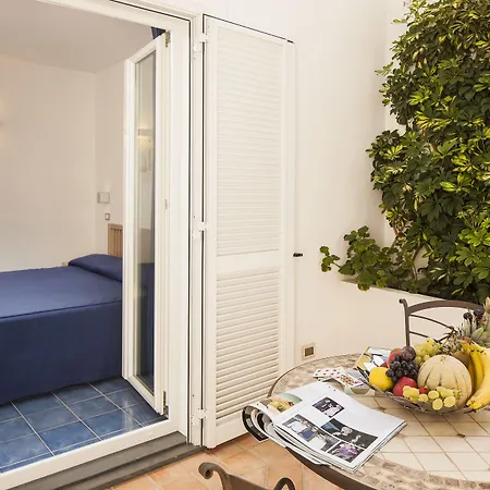 Отель Grifo Charme &