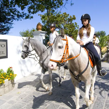 Отель Grifo Charme & Казамиччола-Терме