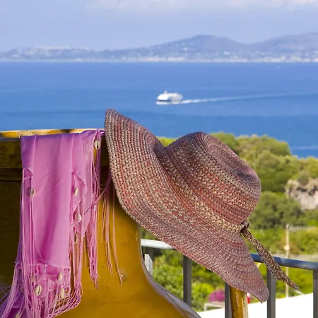 Отель Grifo Charme & Казамиччола-Терме