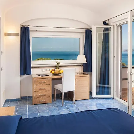 Hotel Grifo Charme &