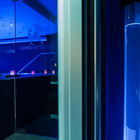Hotell Grifo Charme &