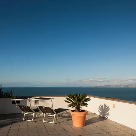 Hotell Grifo Charme & 4*