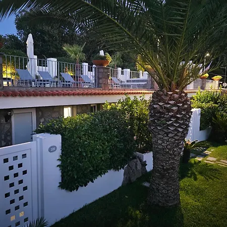 Hotell Grifo Charme &